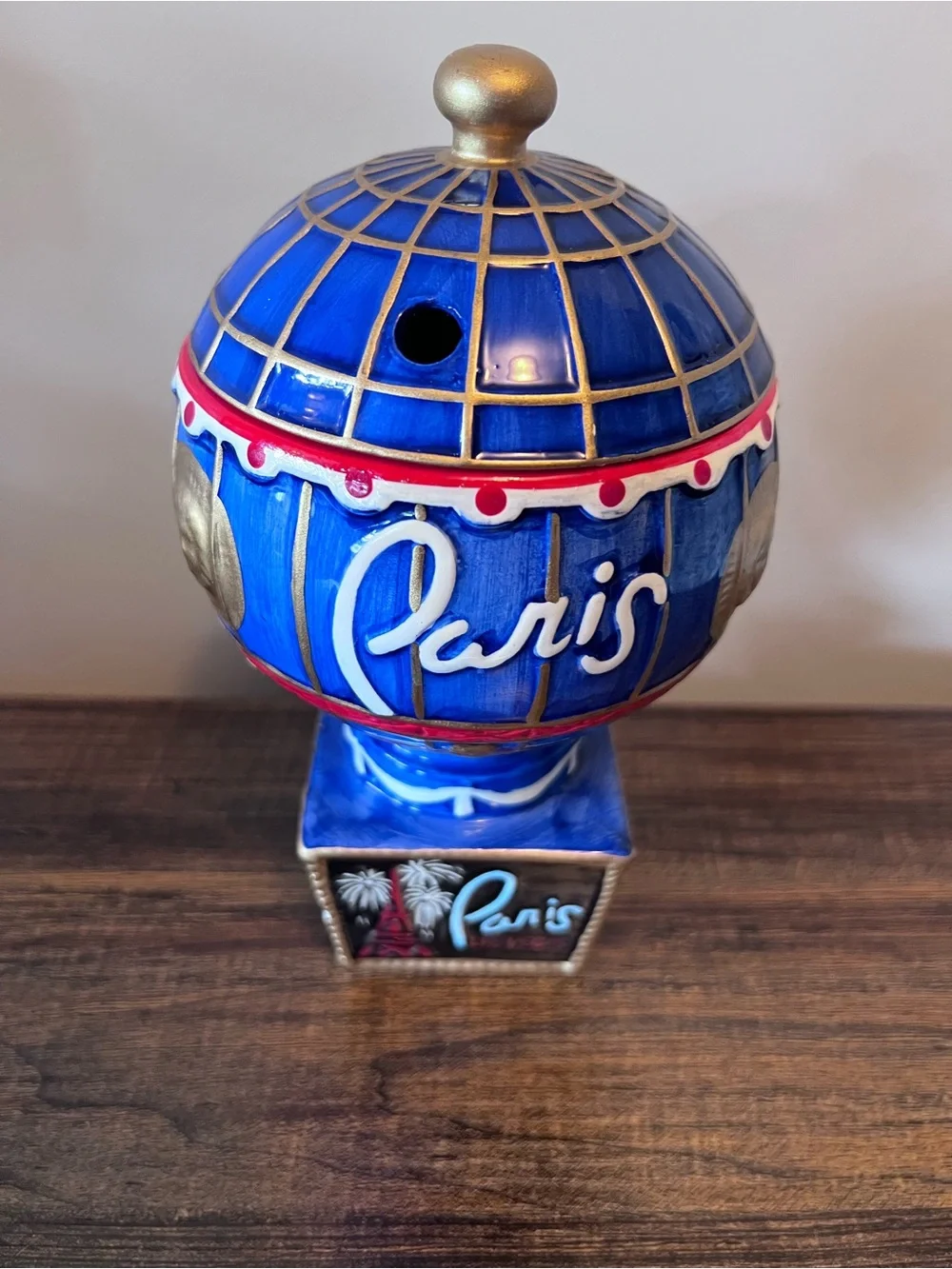 Souvenir Paris Las Vegas Casino Ceramic Hot Air Balloon Drink Goblet Cup Mug Lid